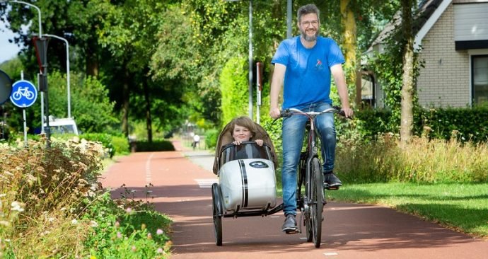 Zijspan test voor de fiets met kind